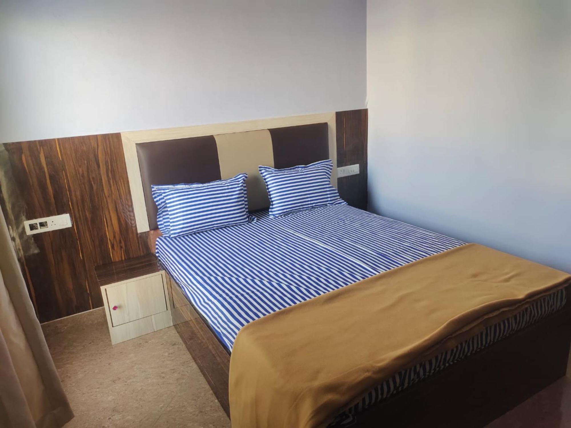 Hotel Tara Grand Road - Near Jagannath Temple - Best Location
